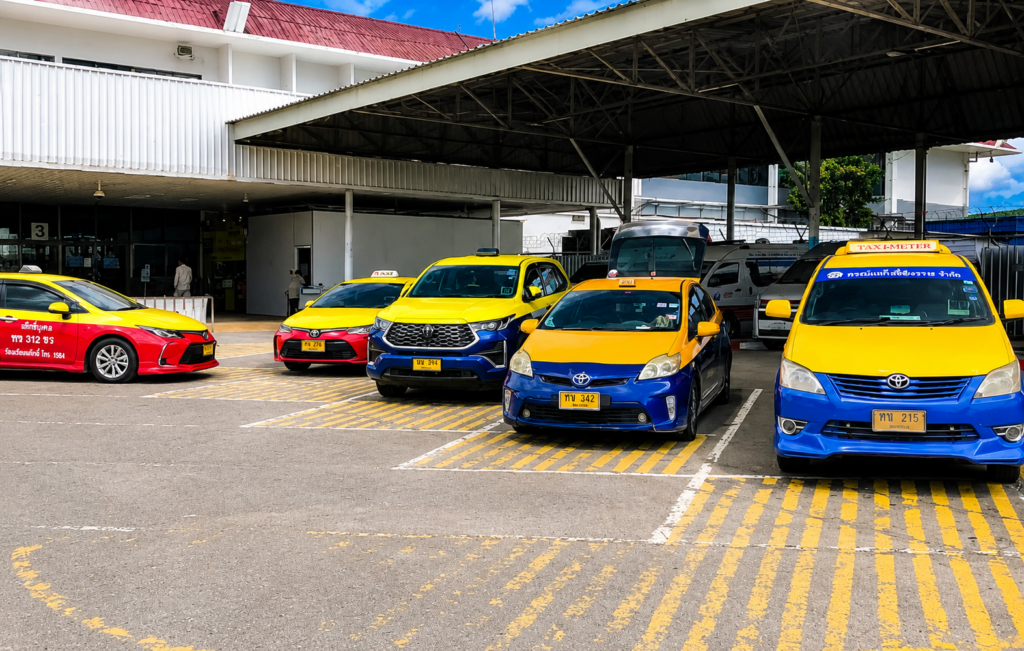 แท็กซี่เชียงราย ยินดีให้บริการ โทร 093-381-3157